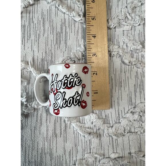 Universal Studios Exclusive Betty Boop Hottie Shot Espresso Cup - Picture 5 of 5